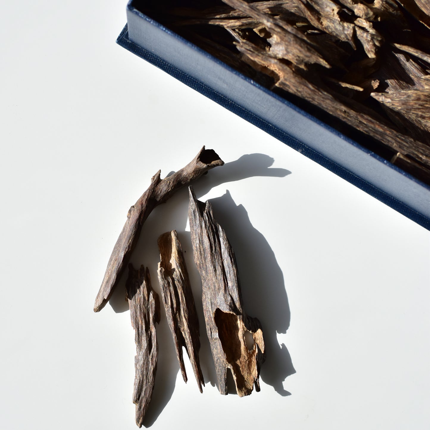 Oud Seeufi Hindi - Royal Grade - Natural Agarwood chips