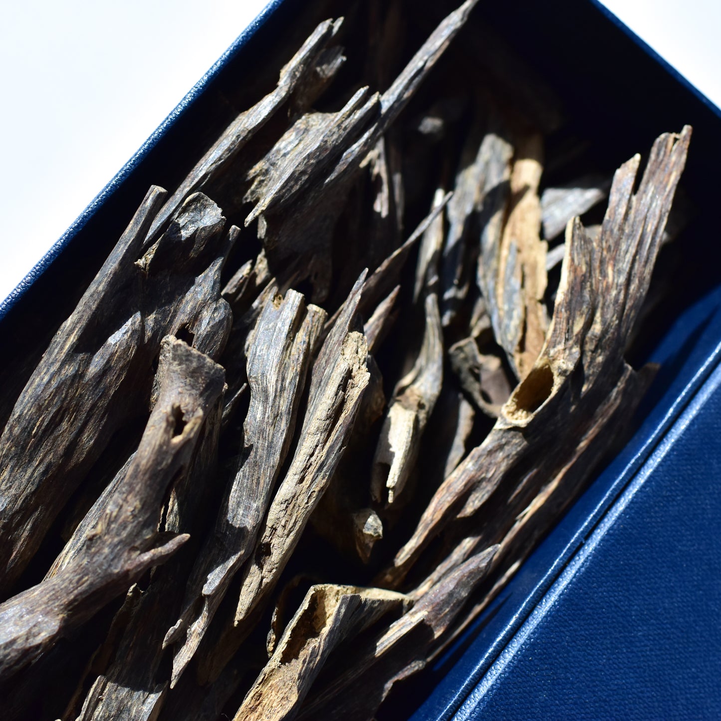 Royal Solla High Grade Natural Agarwood chips
