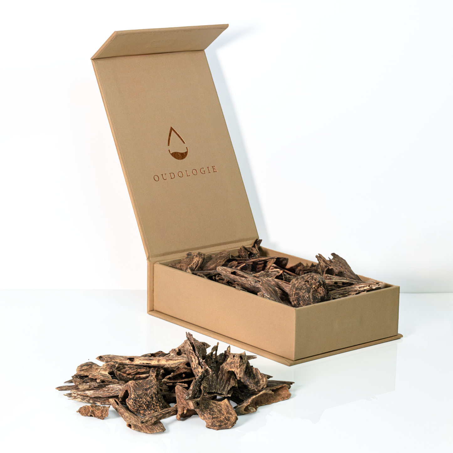 Wild Kalimantan Oud Chips - Sinking Grade